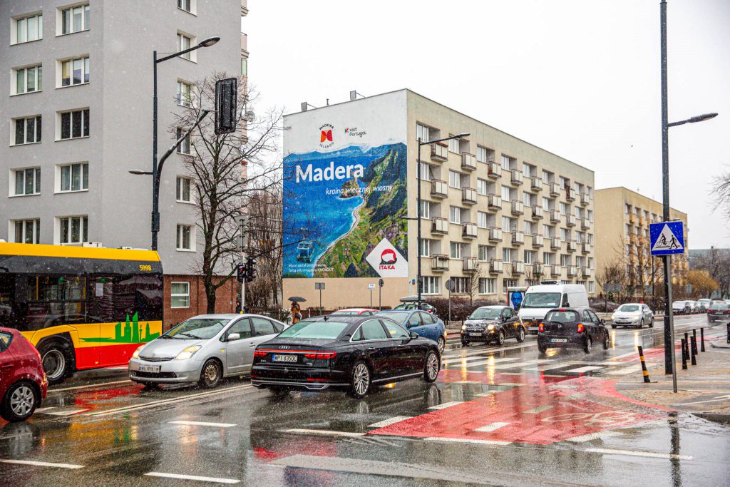 Anilewicza Warszawa ekologiczny mural GrupaRW malujemymurale Itaka Madera 2022 farba KNOxOUT